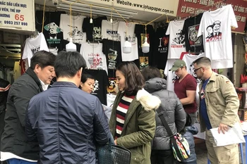 Small businesses reap rewards from Trump-Kim summit