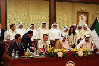 Philippines, Kuwait sign agreement to protect Filipino guest workers