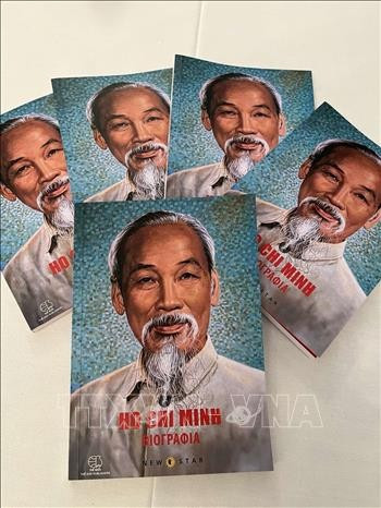 President Ho Chi Minh’s biography published in Greek (Photo: VNA)