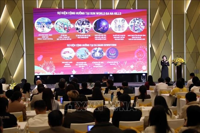 Delegates at an event annoucing information about the Da Nang Int'l Fireworks Festival 2025. (Photo: VNA)