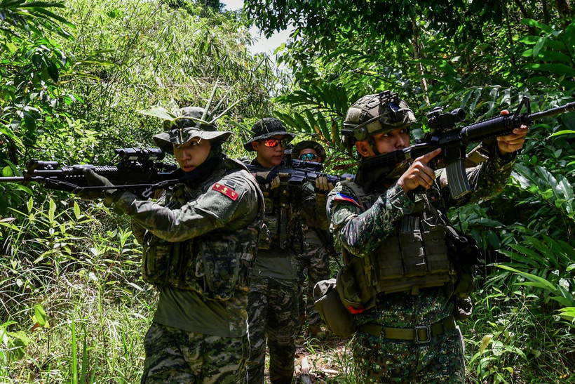 Korean Marines take part in exercise KAMANDAG in the Philippines, in this photo provided by the Marine Corps, June 3. (Photo: Yonhap) 