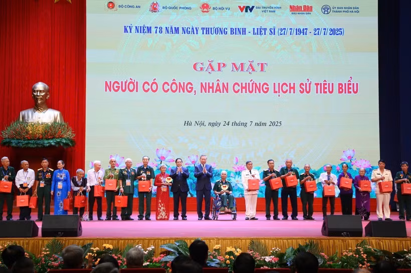 Vietnam enhances comprehensive support for national contributors (Photo: VietnamPlus)