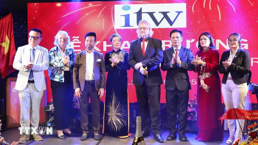 Delegate at the school opening ceremony (Photo: VNA)