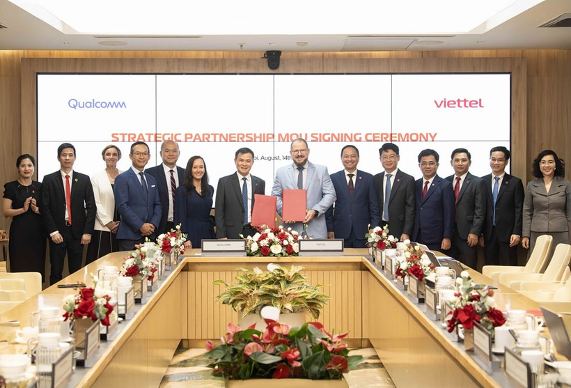 Viettel to roll out over 2,000 5G Open RAN stations in 2025 (Photo: VNA) 