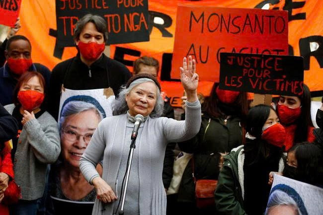 During her nearly 20-year quest for justice, Tran To Nga has received support not only from people in Vietnam but also from overseas Vietnamese in France and many other countries around the world. (Photo: VNA) 