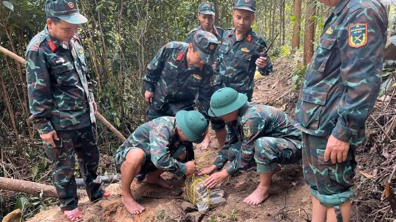 220kg wartime bomb safely defused in Da Nang (Photo: VNA)