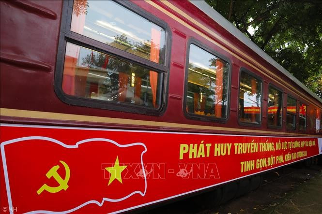 The double-decker tourist train is scheduled to start running on August 19. (Photo: VNA)