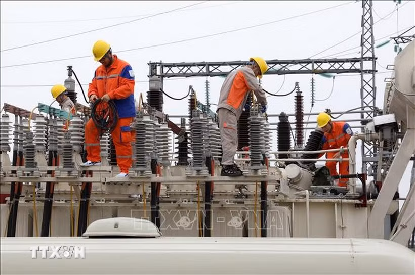 Bac Ninh province still has 29,400 customers without electricity. (Photo: VNA)
