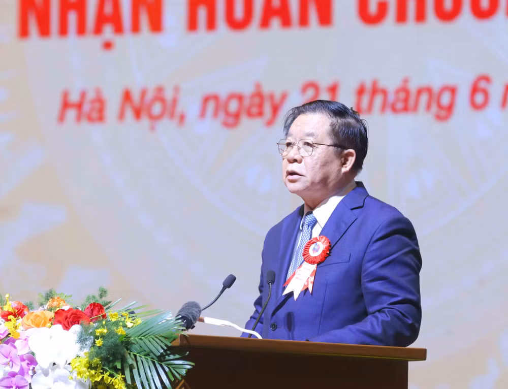 nguyen-trong-nghia.jpg