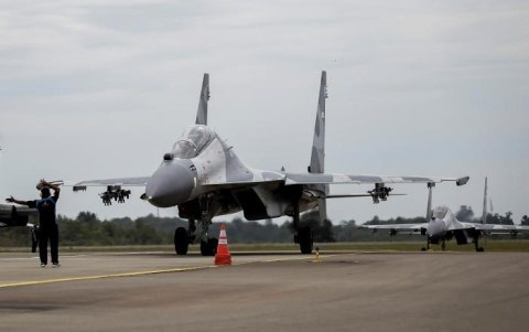 Indonesia holds military drill in East Sea ảnh 1