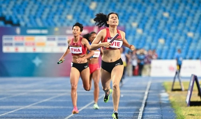 Vietnamese women's relay team bag gold at Asian Athletics Championships ảnh 1