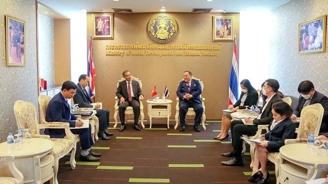 Vietnam, Thailand jointly fight human trafficking ảnh 1
