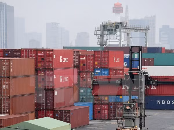 ADB ratchets up Asia’ GDP growth forecast ảnh 1