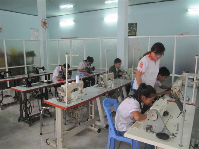 Vietnam focuses on education for kids with disabilities ảnh 1