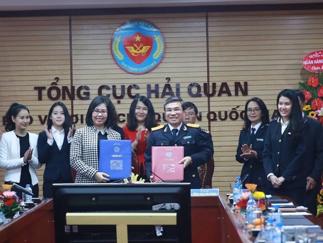 Customs signs agreement with banks for e-tax payment ảnh 1 Customs signs agreement with banks for e-tax payment ảnh 1
