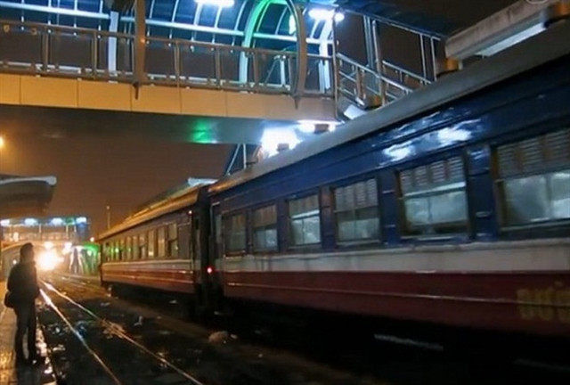 Railway companies temporarily suspend train routes ảnh 1 Railway companies temporarily suspend train routes ảnh 1