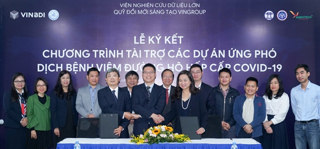 Vingroup pledges 840,000 USD for coronavirus research in Vietnam ảnh 1