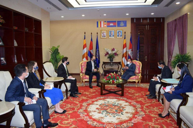 Cambodian Deputy PM urges peaceful solution to East Sea disputes ảnh 1 Cambodian Deputy PM urges peaceful solution to East Sea disputes ảnh 1
