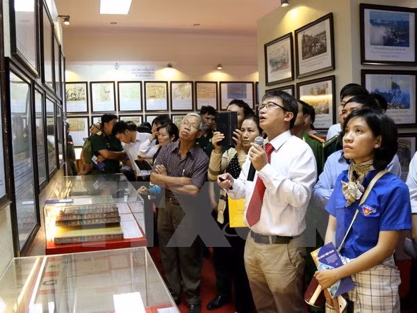 Exhibition on Hoang Sa, Truong Sa held in prison ảnh 1