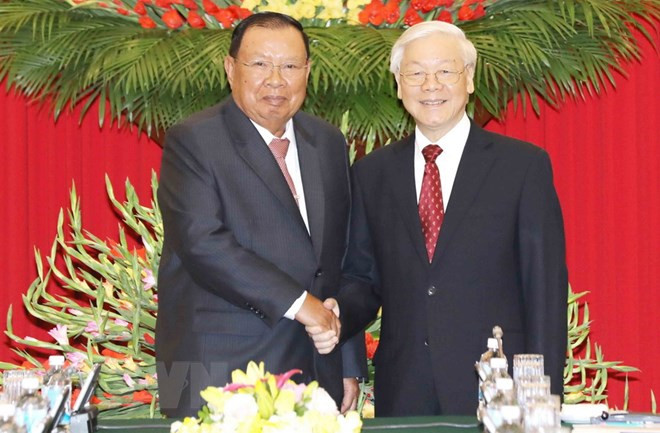 Top Lao leader pays five-day visit to Vietnam ảnh 1