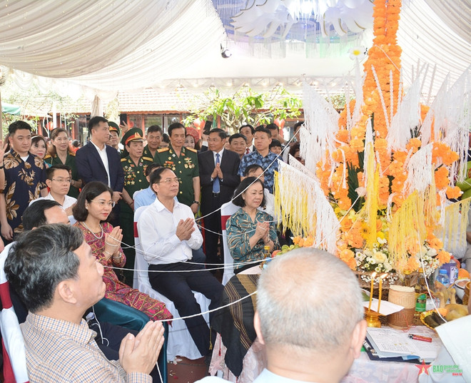 Party, State leaders join Lao traditional festival ảnh 1 Party, State leaders join Lao traditional festival ảnh 1