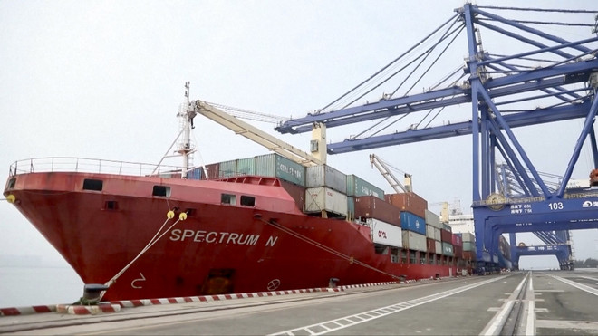 Indonesia opens first direct shipping route to China ảnh 1
