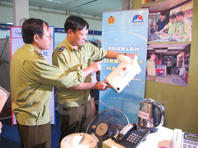 Seminar seeks to prevent fake goods ảnh 1