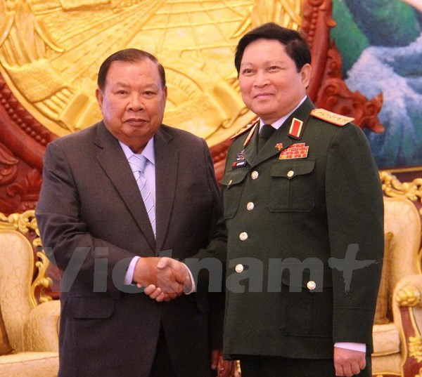 Vietnam, Laos ministries commended on defence cooperation ảnh 1 Vietnam, Laos ministries commended on defence cooperation ảnh 1