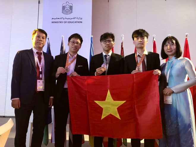 Vietnamese students win medals at International Biology Olympiad ảnh 1