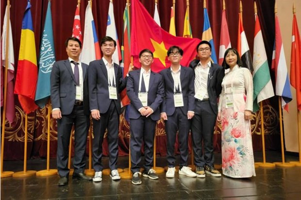 Vietnamese students win medals at International Biology Olympiad ảnh 2