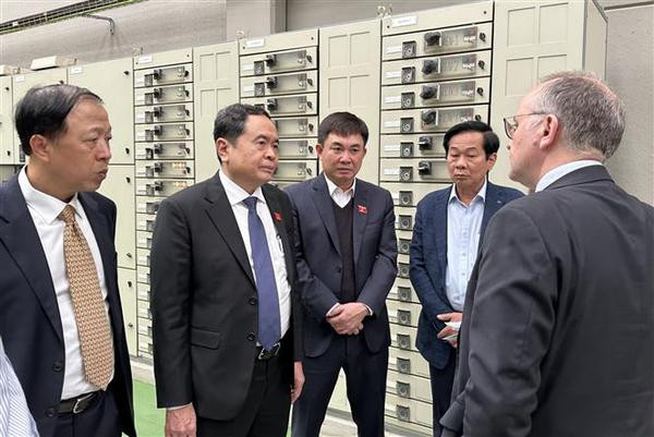 Vietnam seeks stronger partnership with Spain ảnh 2