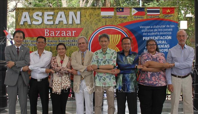 Vietnam joins ASEAN bazaar in Argentina ảnh 1 Vietnam joins ASEAN bazaar in Argentina ảnh 1