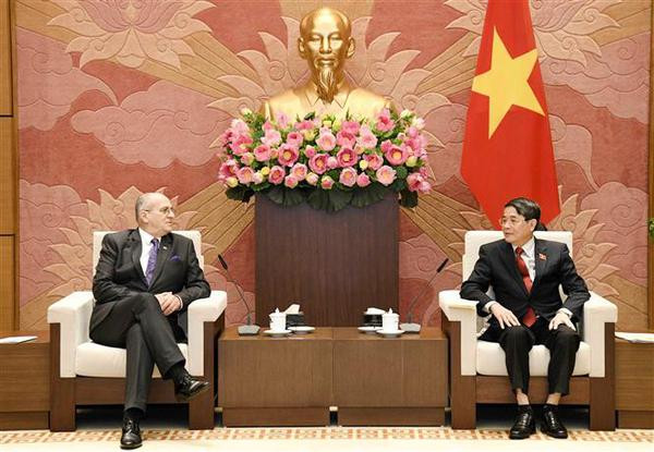 Vietnam wants to beef up comprehensive ties with Poland: NA Vice Chairman ảnh 2