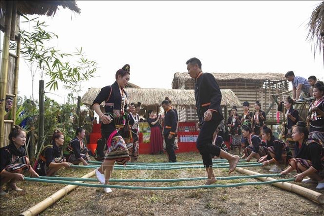 Culinary contest, street parade held within Hoa Ban Festival in Dien Bien ảnh 2 Culinary contest, street parade held within Hoa Ban Festival in Dien Bien ảnh 2