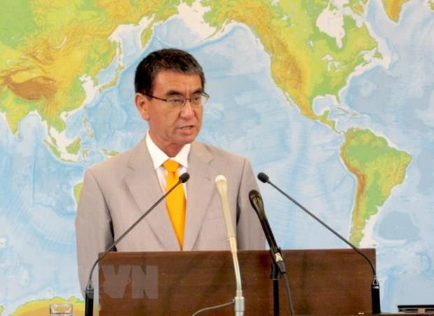Japanese FM stresses need of upholding law in East Sea ảnh 1