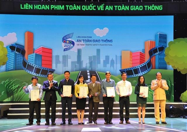 Film making contest held for traffic safety ảnh 1