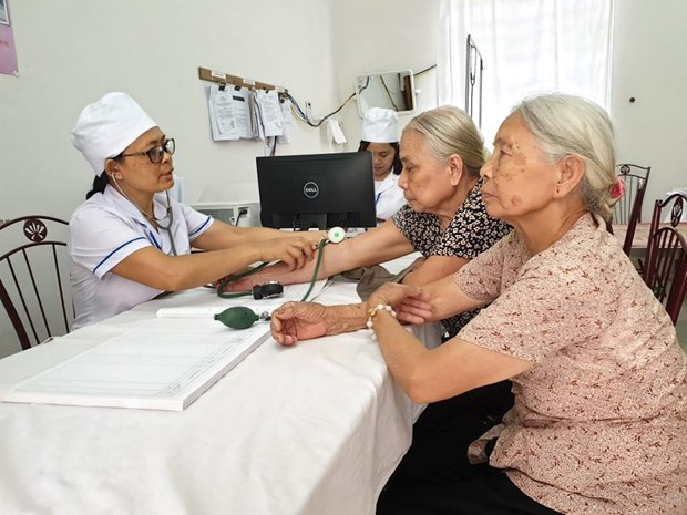Alarms on low fertility in urban areas ảnh 3
