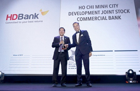 Four banks listed among best places to work for in Asia ảnh 1