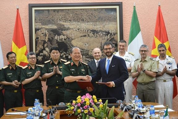 Vietnam, Italy convene third defence policy dialogue ảnh 1