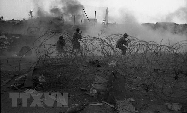 Activities mark War Invalids and Martyrs Day ảnh 1