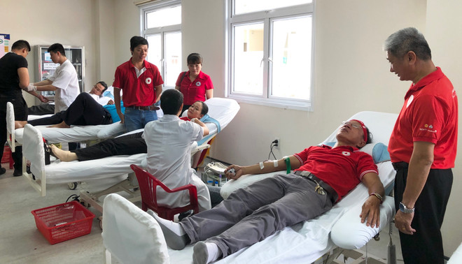 Blood donation campaign held in Thua Thien-Hue, Cao Bang ảnh 1 Blood donation campaign held in Thua Thien-Hue, Cao Bang ảnh 1