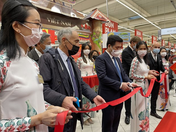 Vietnamese consumer goods introduced in France ảnh 1 Vietnamese consumer goods introduced in France ảnh 1