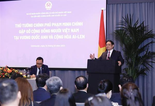 PM meets Vietnamese community in UK ảnh 2 PM meets Vietnamese community in UK ảnh 2