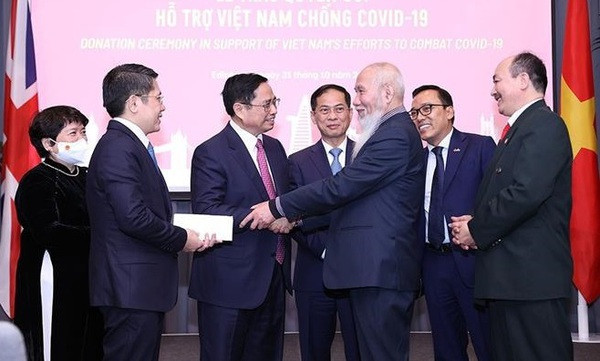 PM meets Vietnamese community in UK ảnh 1 PM meets Vietnamese community in UK ảnh 1