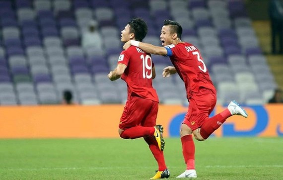 Vietnamese midfielder wins Best Goal Award at Asian Cup ảnh 1 Vietnamese midfielder wins Best Goal Award at Asian Cup ảnh 1