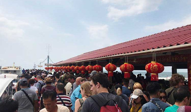 Cambodia hosts nearly 1 million tourists on Lunar New Year ảnh 1