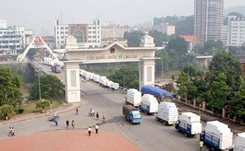 Vietnam, China augment cooperation along economic corridor ảnh 1