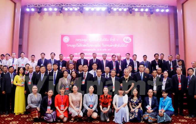 Vietnam attends int’l workshop on socialism in Laos ảnh 1