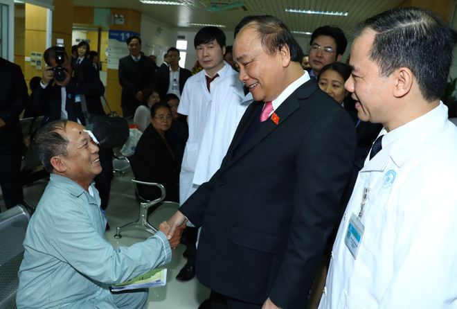Prime Minister hails Central Eye Hospital for eye care efforts ảnh 1 Prime Minister hails Central Eye Hospital for eye care efforts ảnh 1