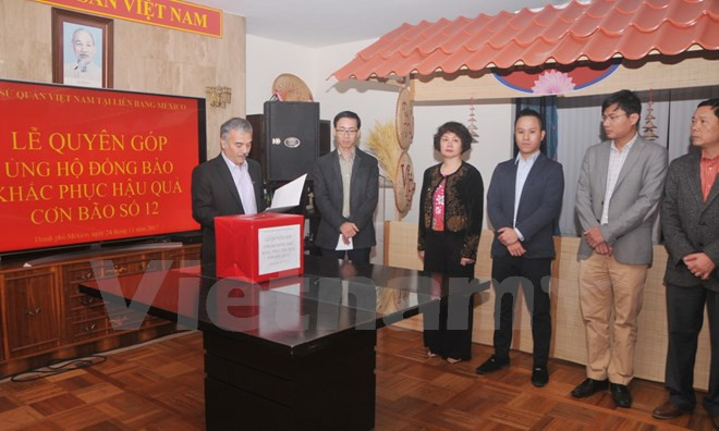 Vietnamese expatriates raise funds to support typhoon victims ảnh 1